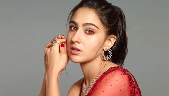 Why did Sara Ali Khan declare 2020 as the worst year?