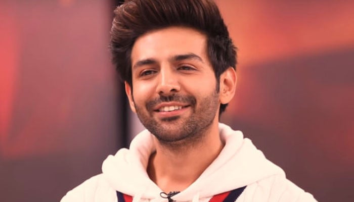 What did Kartik Aaryan miss on 'Holi'?