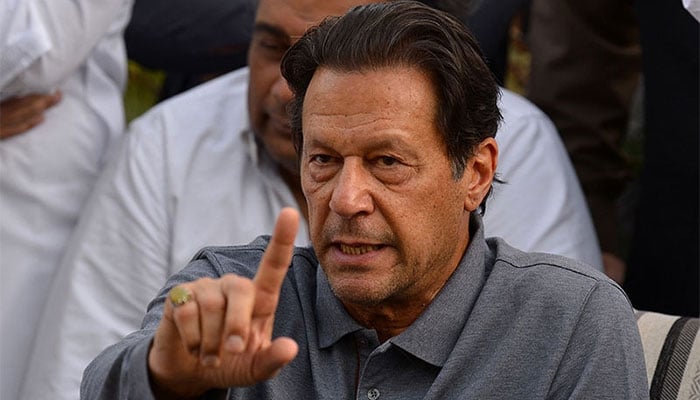 Quetta Police reached Lahore to arrest Imran Khan, PTI leaders gathered Imran Khan - File photo