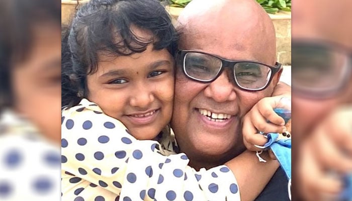 Daughter Vinshika Kaushik's first post after Satish Kaushik's death Photos, Instagram