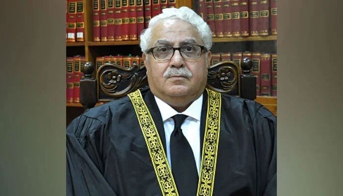 Pakistan Bar Council also filed a complaint against Justice Mazahir Akbar Naqvi Pakistan Bar Council also filed a complaint against Justice Mazahir Akbar Naqvi