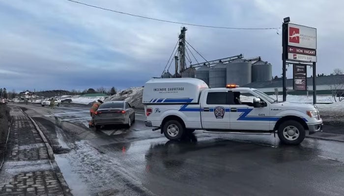 Canada, driver rams truck into pedestrians, 2 dead Canada, driver rams truck into pedestrians, 2 dead