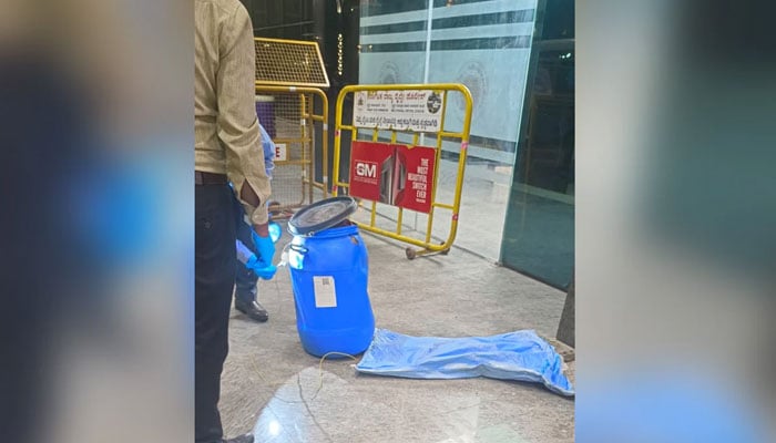 Who is throwing the bodies of women in the drum in the Indian city of Bengaluru? Photo courtesy of Indian Media