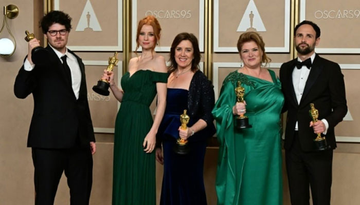 Why did Ukrainian politicians criticize the Oscar Academy?