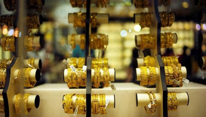 Increase in price of gold by Rs.1100 per tola Photo: File