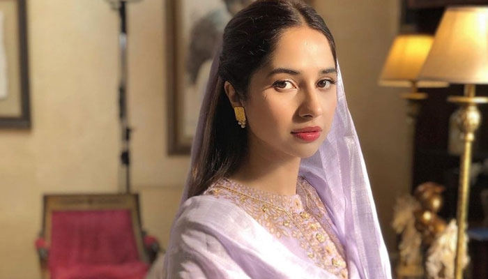 Sabina Farooq reacts to threats to 'Hiya' of 'Tere Bin' Sabina Farooq reacts to threats to 'Hiya' of 'Tere Bin'