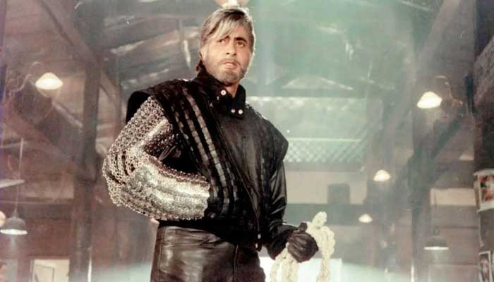 Amitabh Bachchan gifted 'Shenshah' jacket to Saudi fan