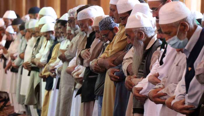 Today is the first day of fasting in Occupied Kashmir, after the announcement of Pakistan, Kashmiris also announced Prayers are being offered at a mosque in Srinagar, file photo