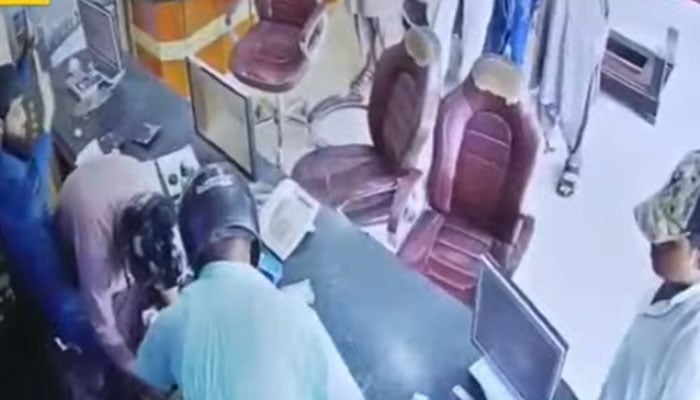 A robber was killed by a citizen on the National Highway Photo screen grab