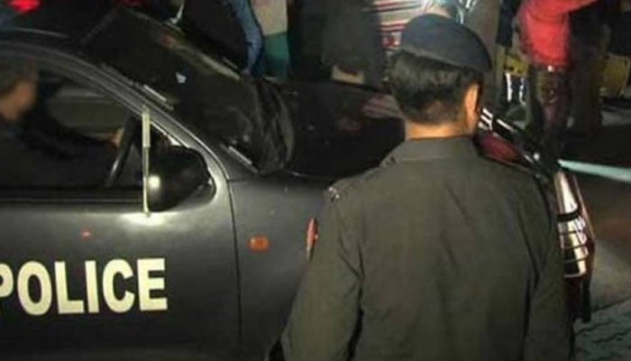 Karachi, 15-year-old boy injured in alleged police firing File photo