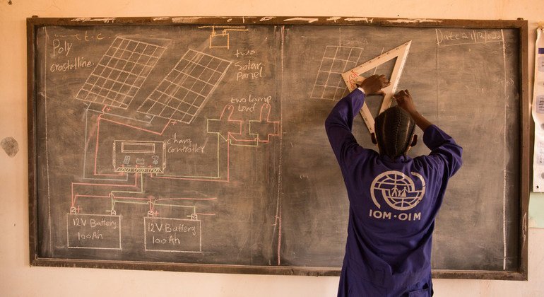 In South Sudan, young men and women are being trained in solar panel installation by the International Organization for Migration.