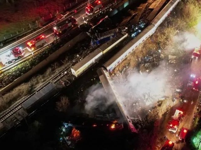 Terrible Train Crash in Greece; 26 people were killed, dozens were injured A collision between passenger and cargo trains occurred near the city of Larissa in central Greece. Photo: Reuters