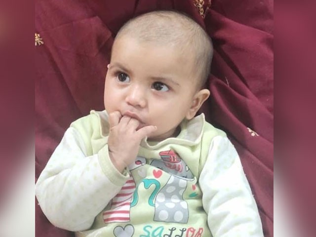 Karachi, police recovered the kidnapped infant girl within 24 hours Photo Express