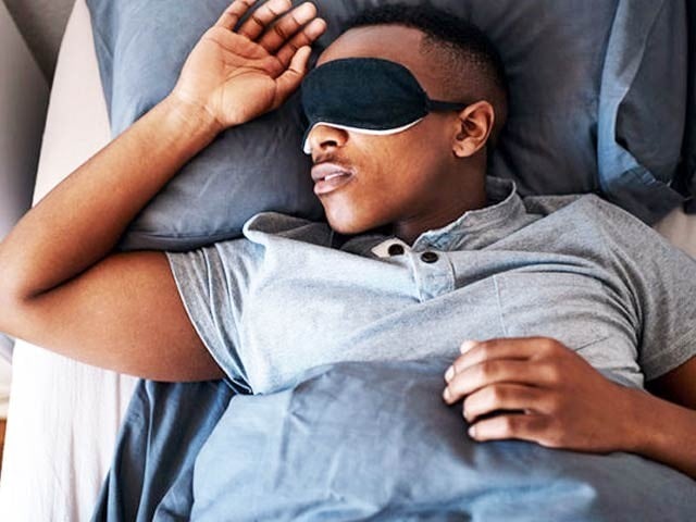 Sleep with your eyes closed, and reap the mental benefits Sleeping with an eye mask has many benefits for the mind and memory. Photo: File