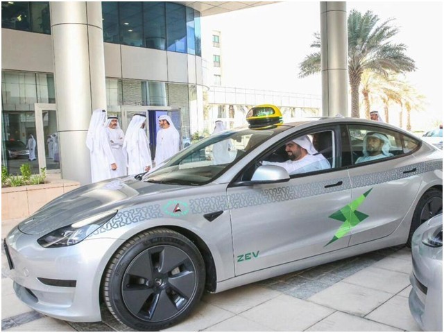 Emirates introduced electric company Tesla vehicles as taxis About 50 percent of taxis are electric or hybrid vehicles, Transport Authority (Photo: Twitter)