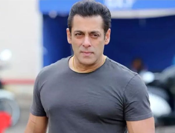 Salman Khan proposed to the father of which Indian actress?  Fresh revelation