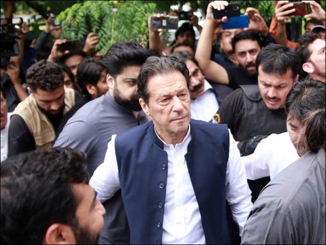 Riot in Zaman Park, case filed against Chairman PTI Imran Khan Imran Khan and his associates were also charged with criminal conspiracy, the text of the FIR (Photo: File)