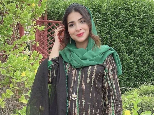 Criticizing Aliza Sultan without naming Dua Malik Dua Malik quipped that people are willing to do anything for money