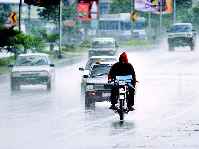 Heavy hail with rain in different areas of Karachi