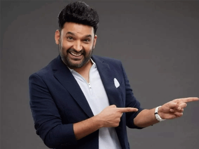 What was Kapil Sharma's first job and salary?