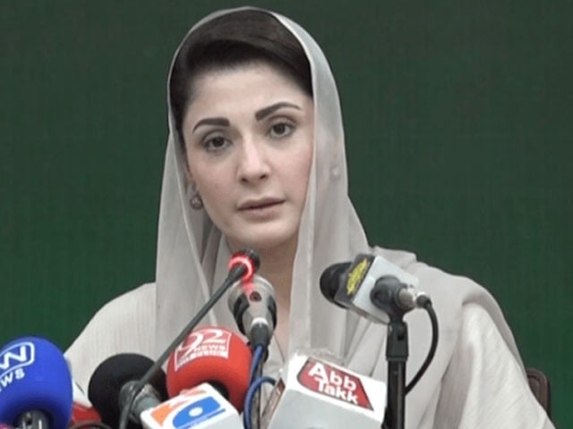There is a single woman in Zaman Park, so who is throwing petrol bombs at the police, Maryam Nawaz Calling Imran Khan a political leader will be an insult to the struggle of political workers, Maryam Nawaz: Photo: File