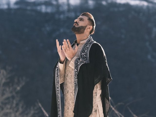 Mustafa Zahid's hymn 'Maaf Karde' was released