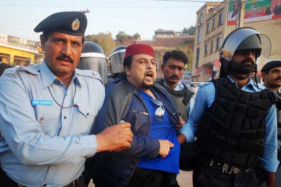 Crackdown before Minar Pakistan rally, PTI leader Salman Ahmed arrested