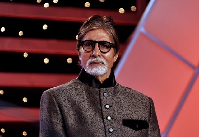 Amitabh Bachchan recovers from injury, starts shooting