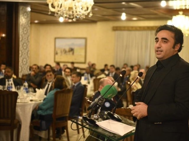 Indian diplomat's participation in Bilawal's iftar dinner — Photo: Express News