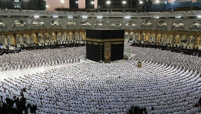 50% quota of the government Hajj scheme will be given to those who deposit dollars in advance