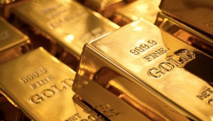 900 per tola increase in gold price