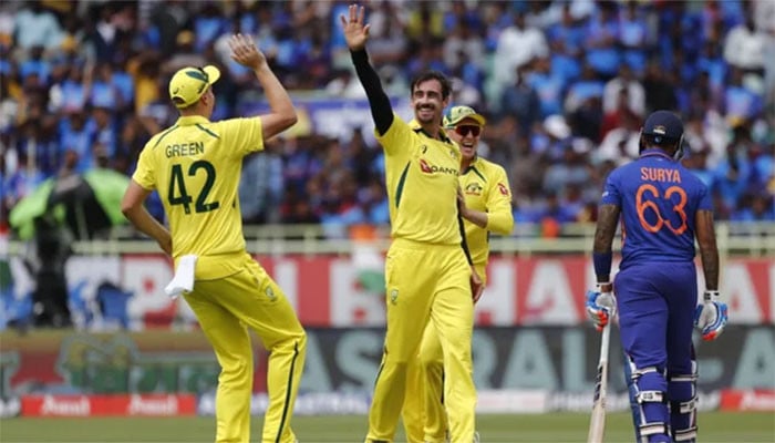 Australia beat India by 10 wickets in the second ODI