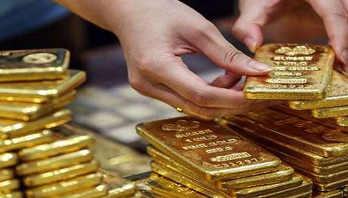 Big rise in price, gold per tola then crossed 2 lakhs