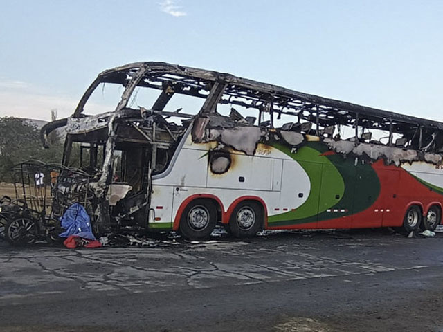 Chungche collides with high-speed passenger bus in Peru;  13 people died