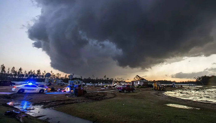 Death toll from tornadoes rises to 26