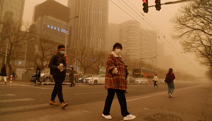 Dust storm alerts continue in various provinces of China