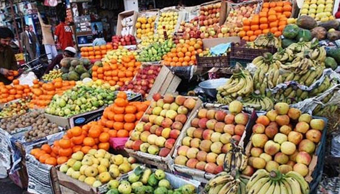 Fruit prices rise as Ramadan begins