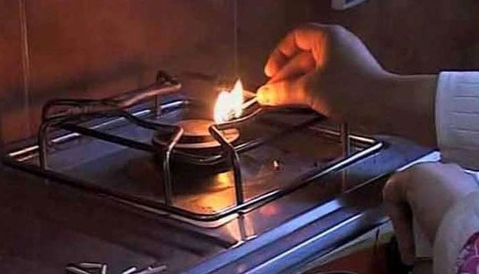 Gas loadshedding in different cities, citizens worried