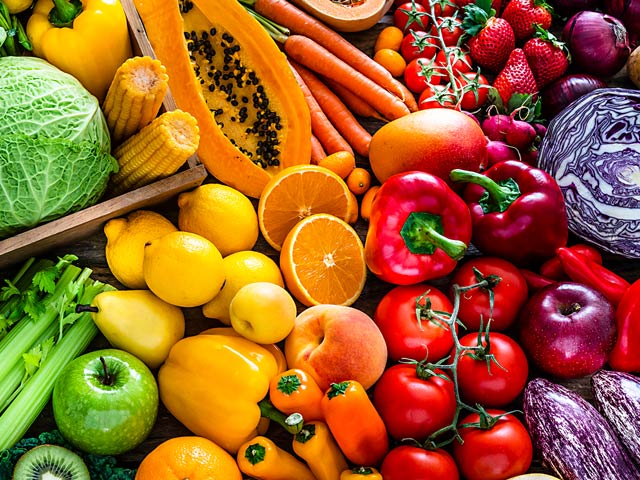 High consumption of fruits and vegetables can prevent prostate cancer