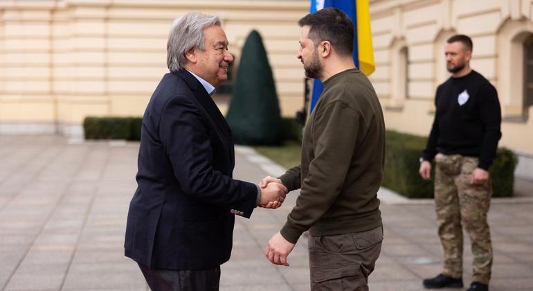 In Ukraine, Guterres pledges to keep seeking ‘solutions and a just peace’