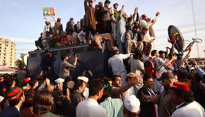 Jail Bharu Tehreek, PTI Arrested 59 workers transferred to District Jail Rajanpur