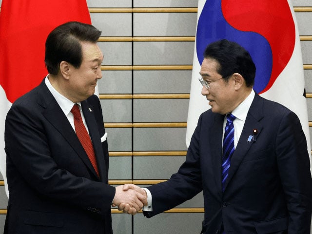 Japan and South Korea rapprochement;  The snow began to melt