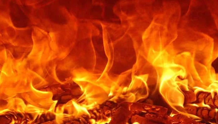 Karachi, the fire in the huts was extinguished