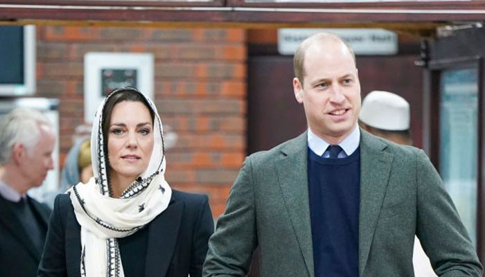 Kate Middleton's dupatta is the center of media attention as she meets the Muslim community in London