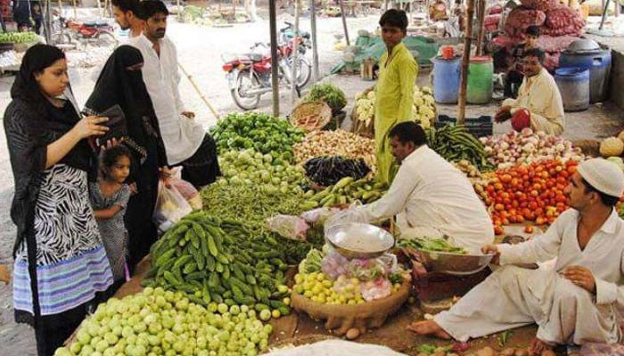 Last Sunday before Ramadan, inflation hits citizens