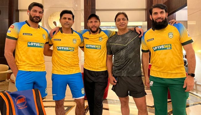 Many cricketers have reached Doha for Legends League cricket