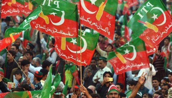 PTI rally at Minar Pakistan, police crackdown