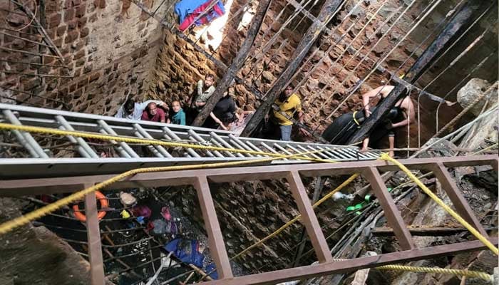 Temple accident, 12 Hindu pilgrims killed