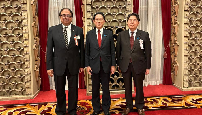 The Japanese Prime Minister organized an invitation to Iftar in honor of the ambassadors of Muslim countries