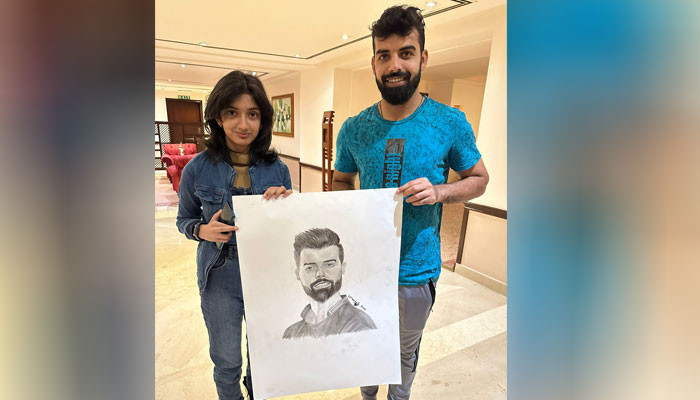 The wish of the little fan who made a sketch of Shadab Khan came true